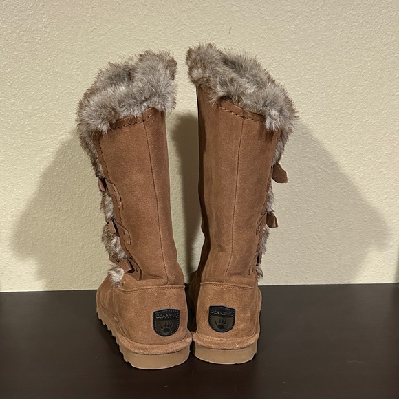 BearPaw Aize 8 Brown Winter Boots with Faux Fur - Picture 3 of 9